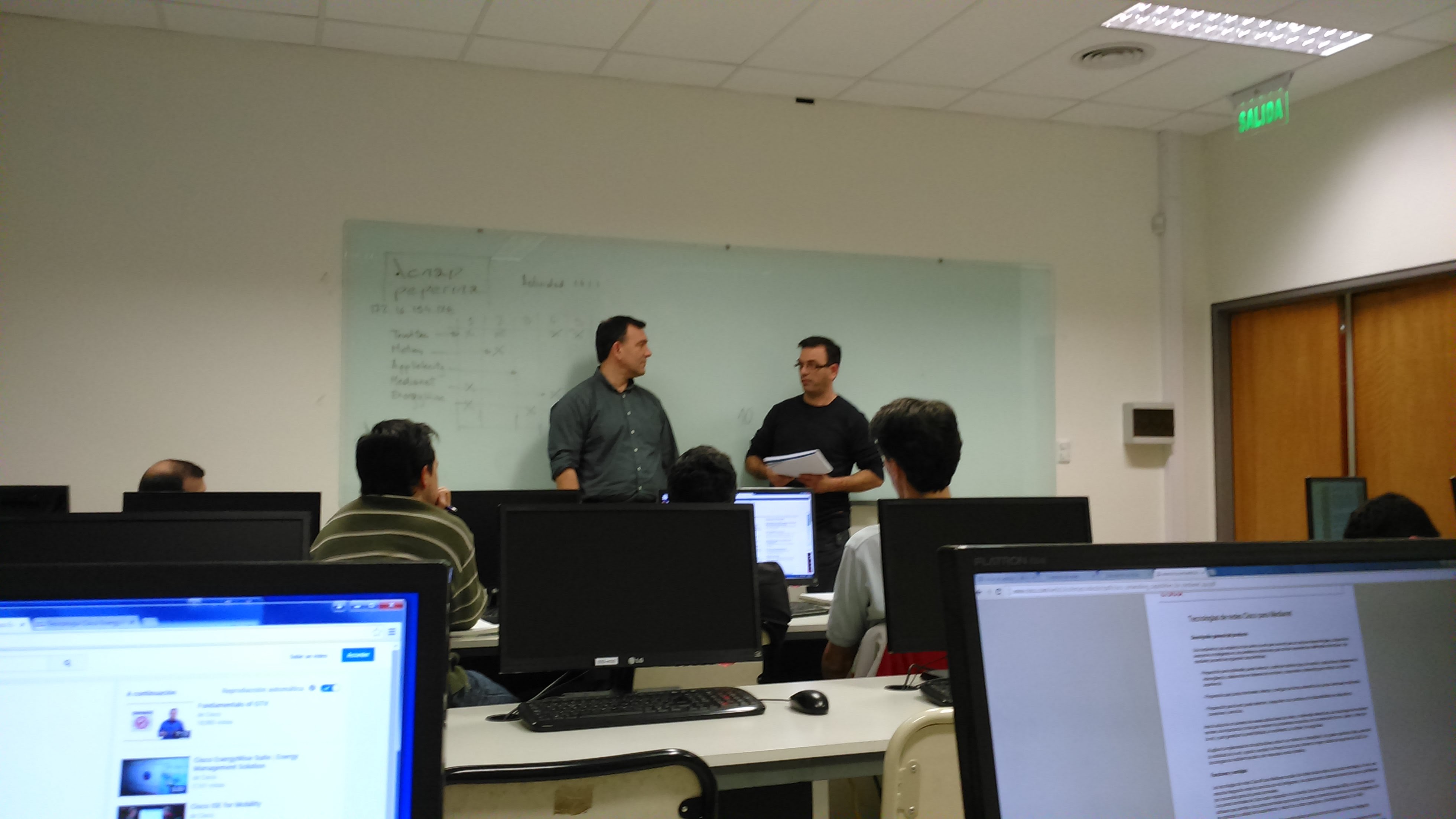 Cierre del curso de CCNA en UTN Córdoba.
